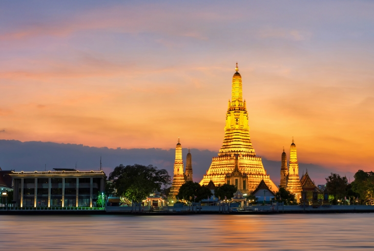 Bangkok Luxury by Land and Sea