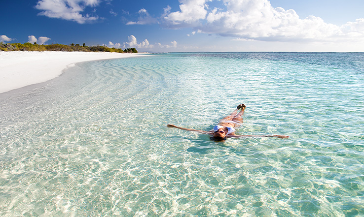 Canouan is favored by the rich and famous, particularly celebrities looking to take a break from the limelight. 