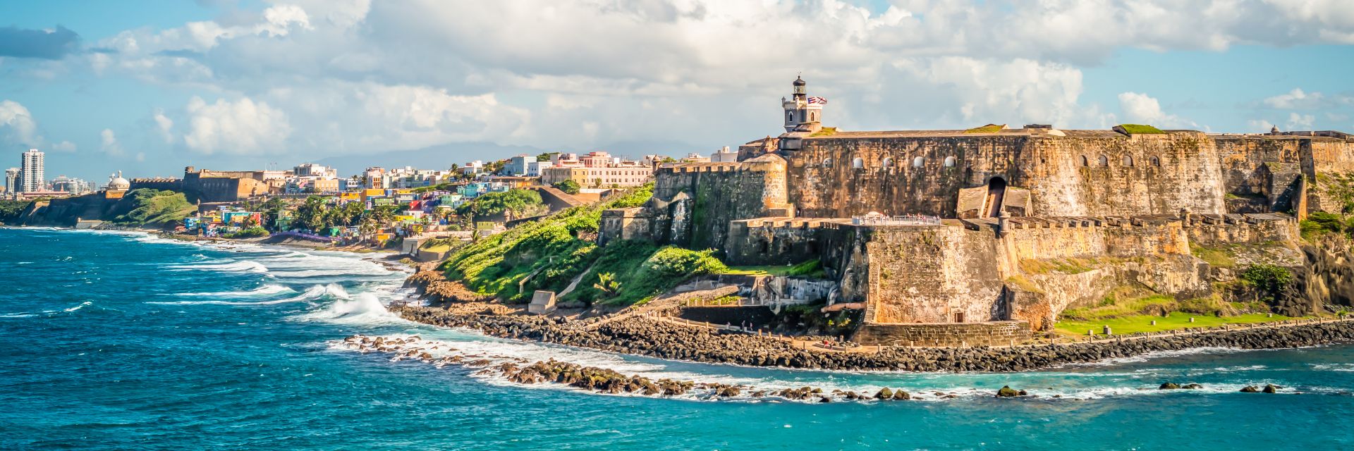 Fort directly on ocean