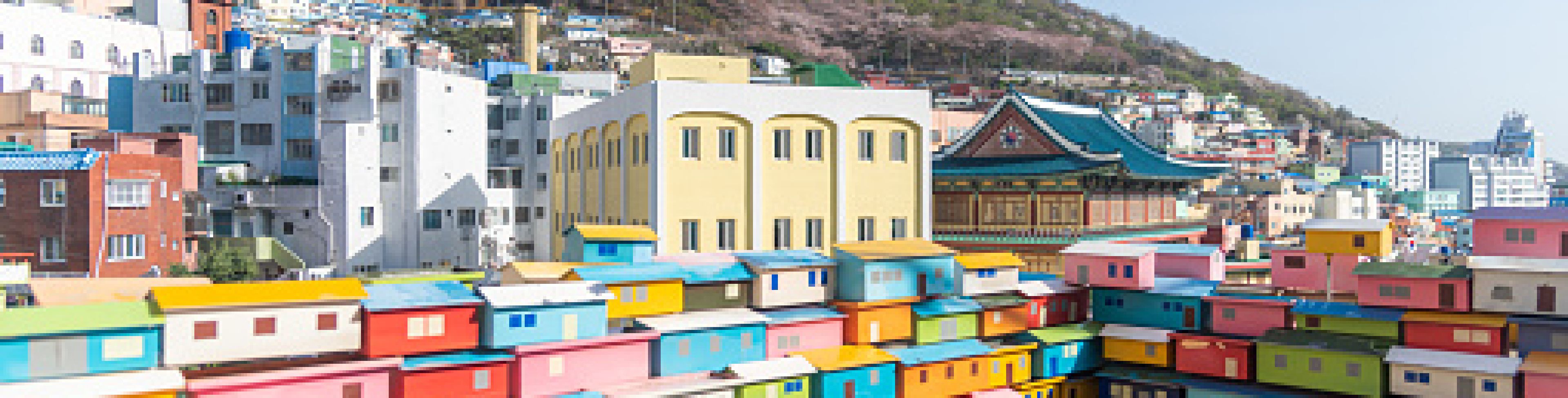 Buildings clustered together in the city of Busan. 