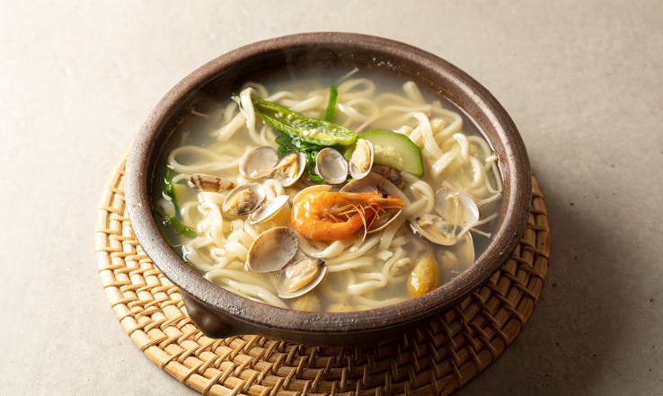 Bowl of roman and vegetables. 
