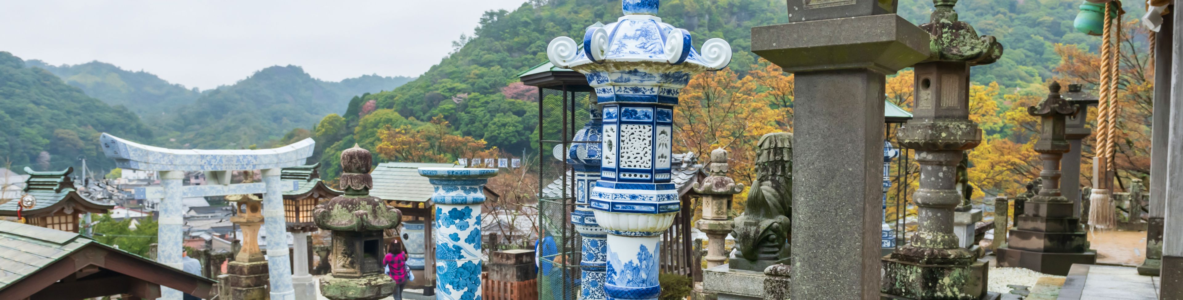 Different porcelain items on display outside. 