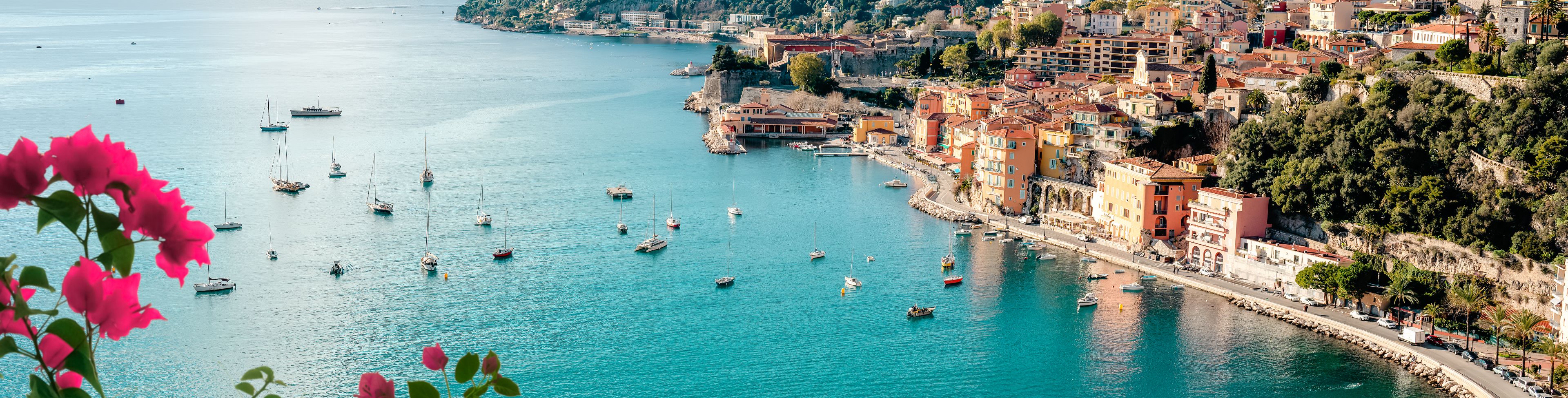 Monte Carlo city overlooking the water.